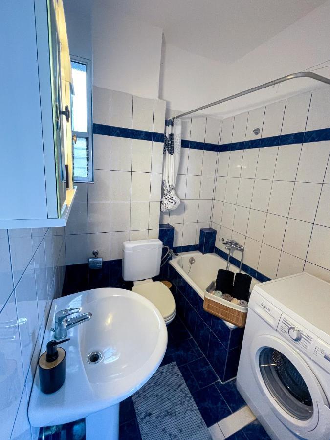 Coastline Apartment Néa Péramos المظهر الخارجي الصورة