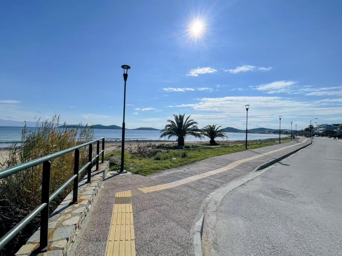 Coastline Apartment Néa Péramos المظهر الخارجي الصورة