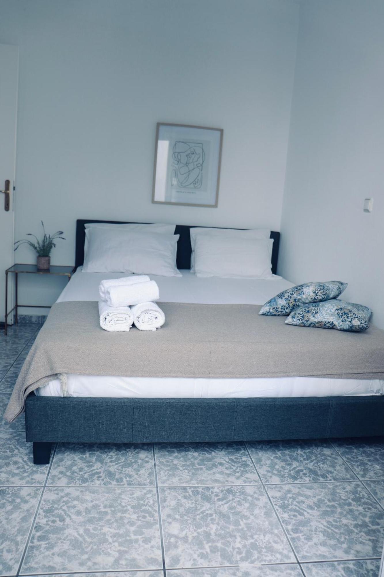 Coastline Apartment Néa Péramos المظهر الخارجي الصورة
