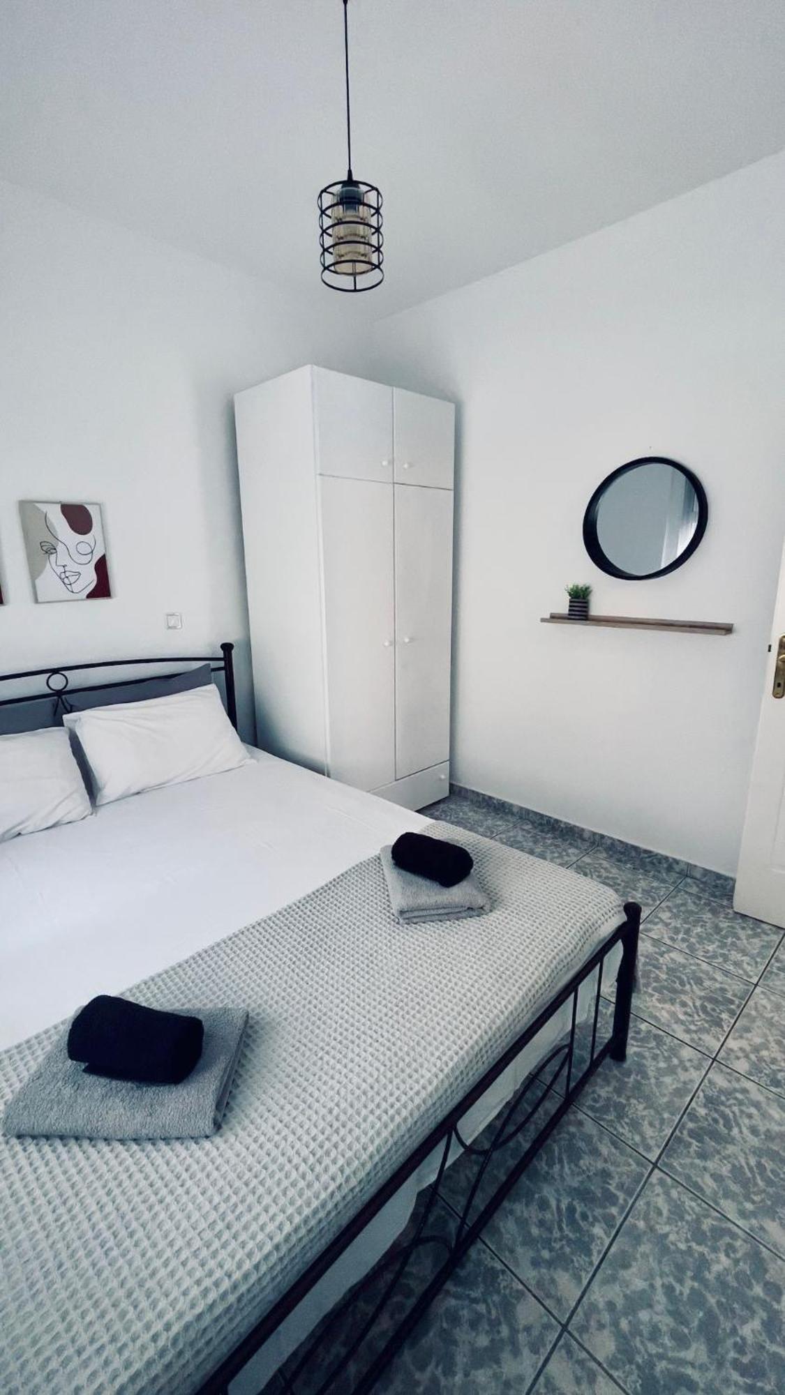 Coastline Apartment Néa Péramos المظهر الخارجي الصورة